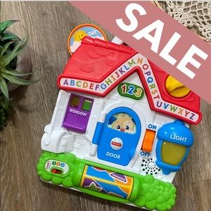 EUC Fisher-Price Laugh and Learn Puppy's Busy Activity Home